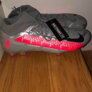 Nike Mercurial Superfly VII Academy Cleats